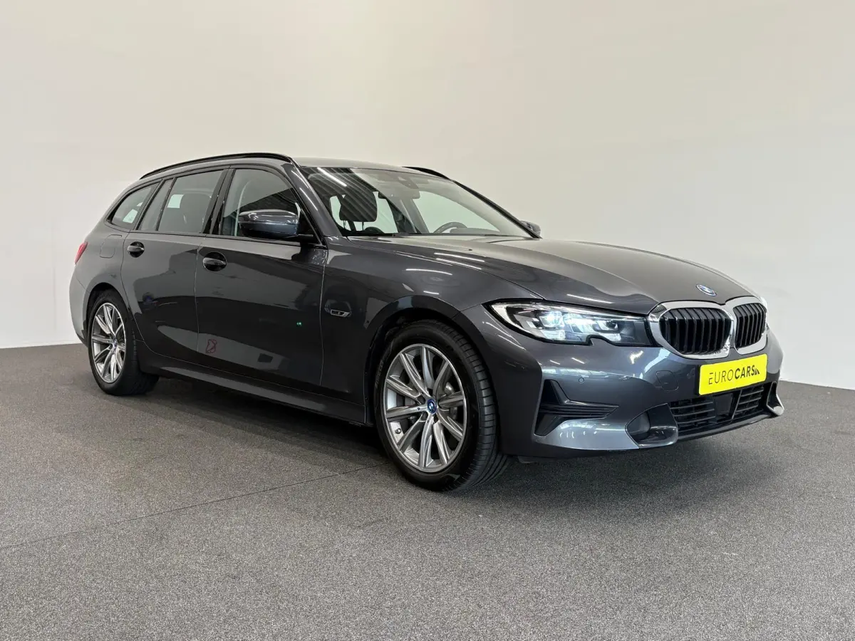 330e Sportline Automaat 292pk Airco Navi Carplay PDC VA Adaptive Cruise Control Stoel/Stuurwielverwarming Full LED BMW HiFi