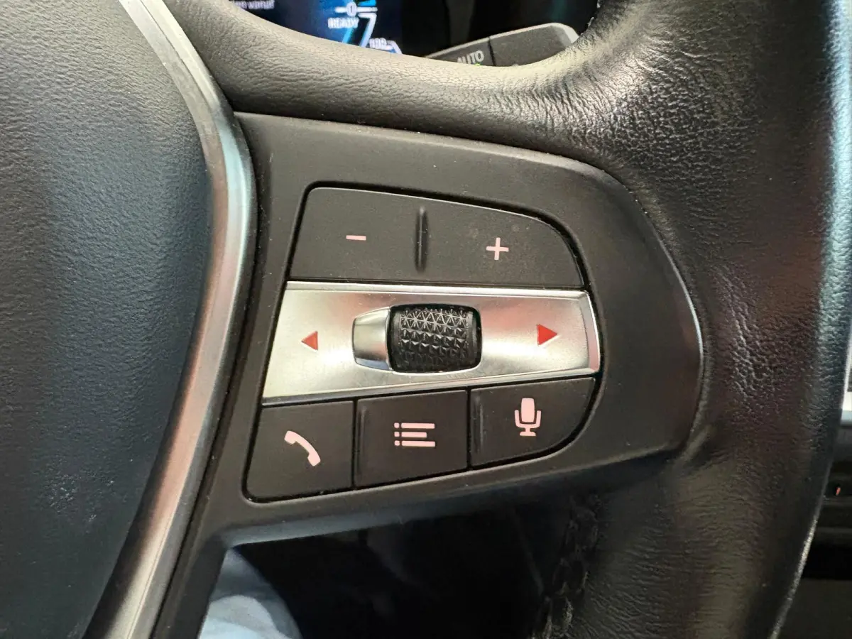 330e Sportline Automaat 292pk Airco Navi Carplay PDC VA Adaptive Cruise Control Stoel/Stuurwielverwarming Full LED BMW HiFi