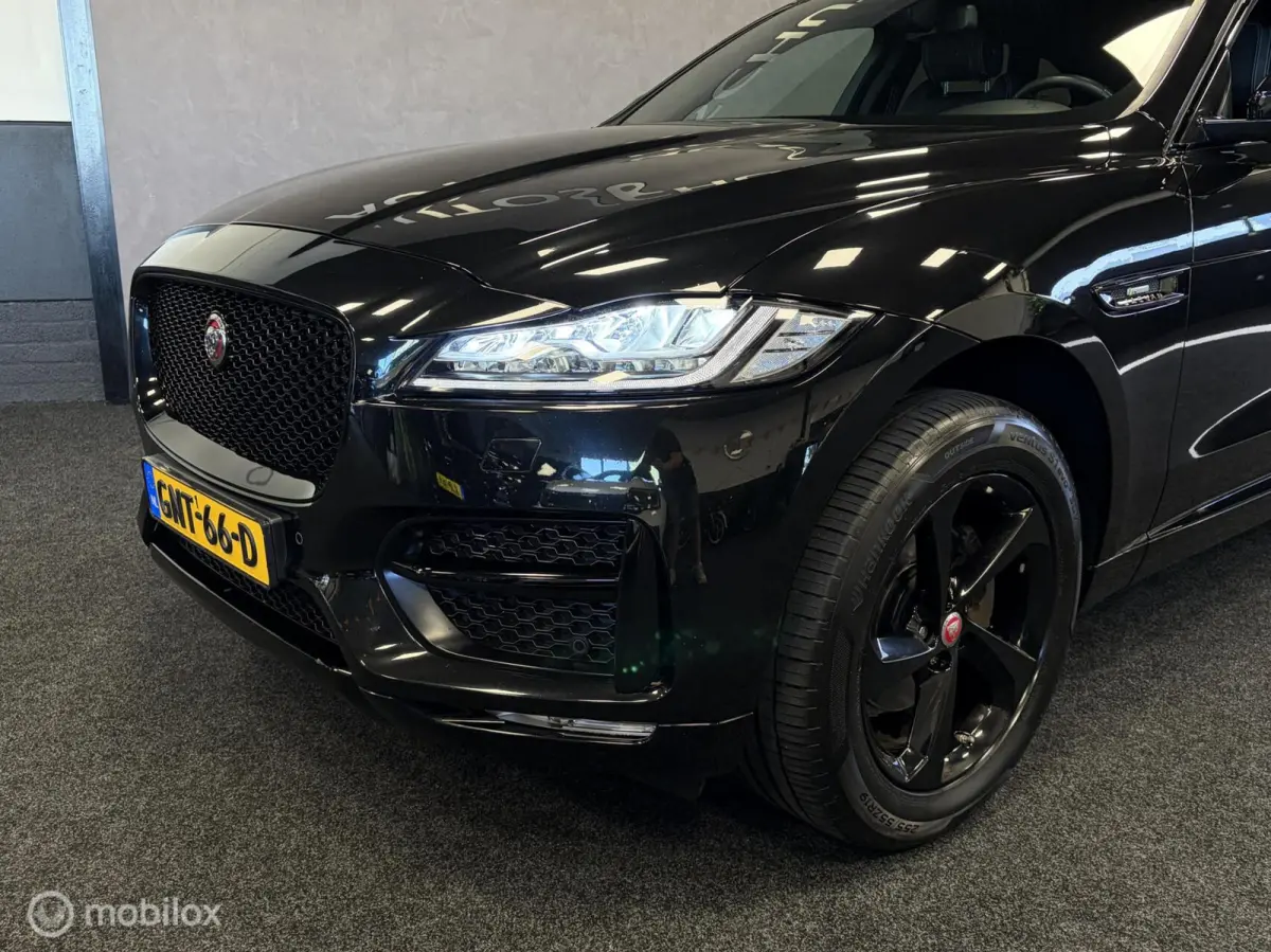 2.0 R-Sport AWD LED / LEDER / MERIDIAN / PDC / NAVI / CRUISE /
