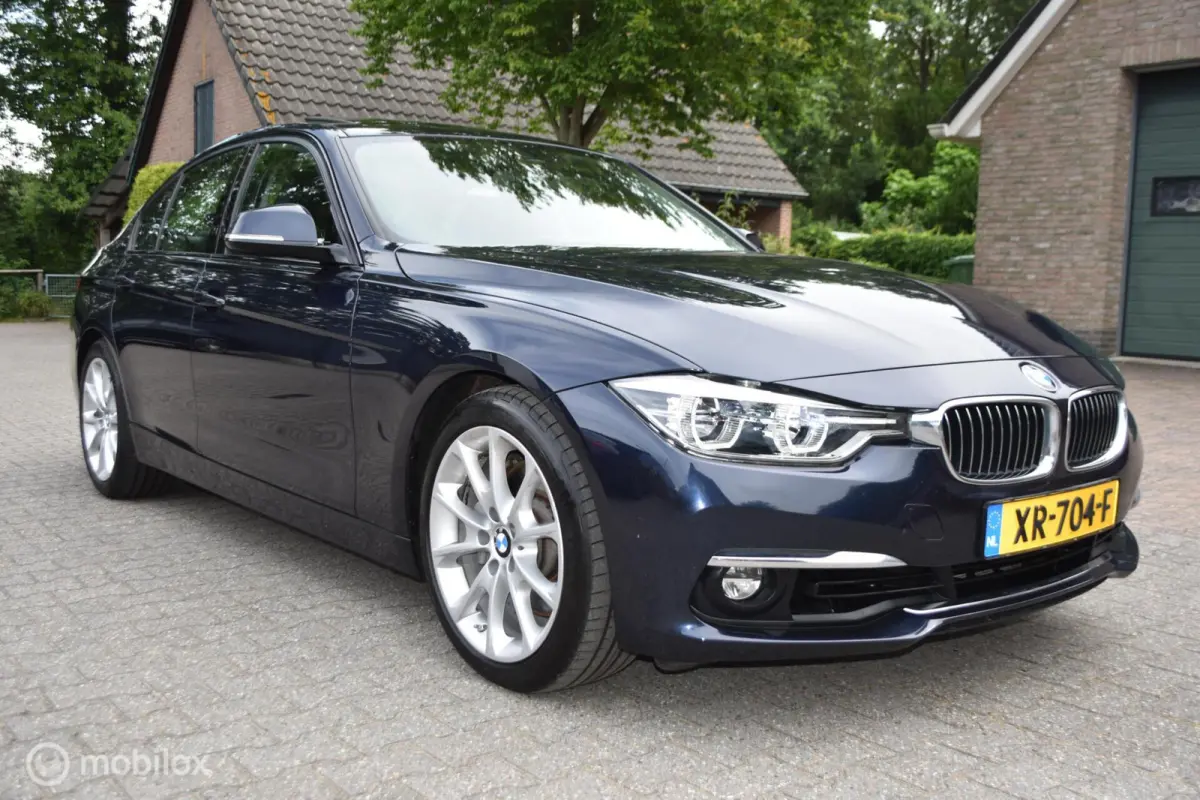 340i Luxury Aut