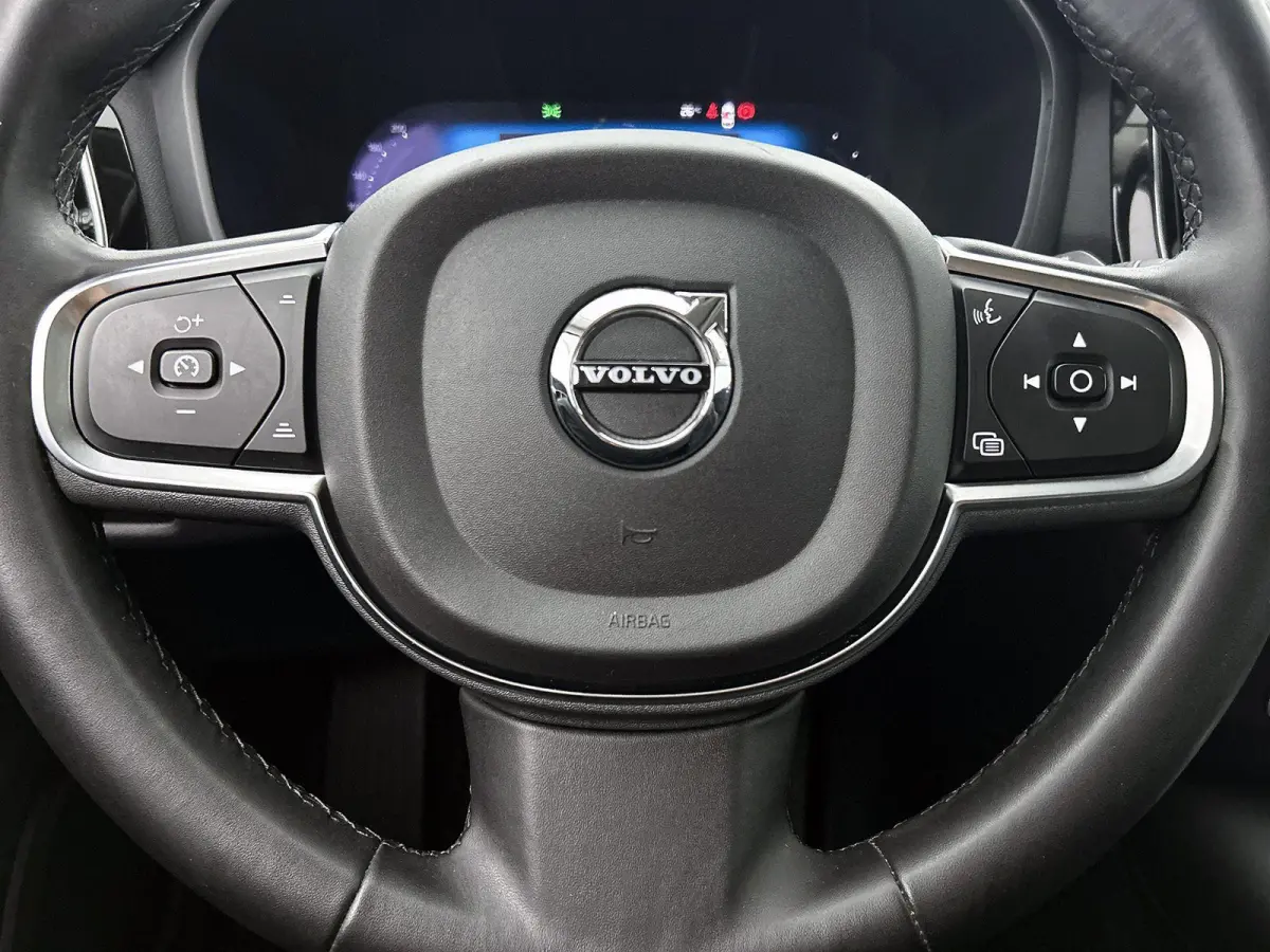 T6 PHEV 4x4 Core Aut. | STOELVERWARMING | STUURVERWARMING | ACHTERUITRIJCAMERA | APPLE CARPLAY | NAVIGATIE |