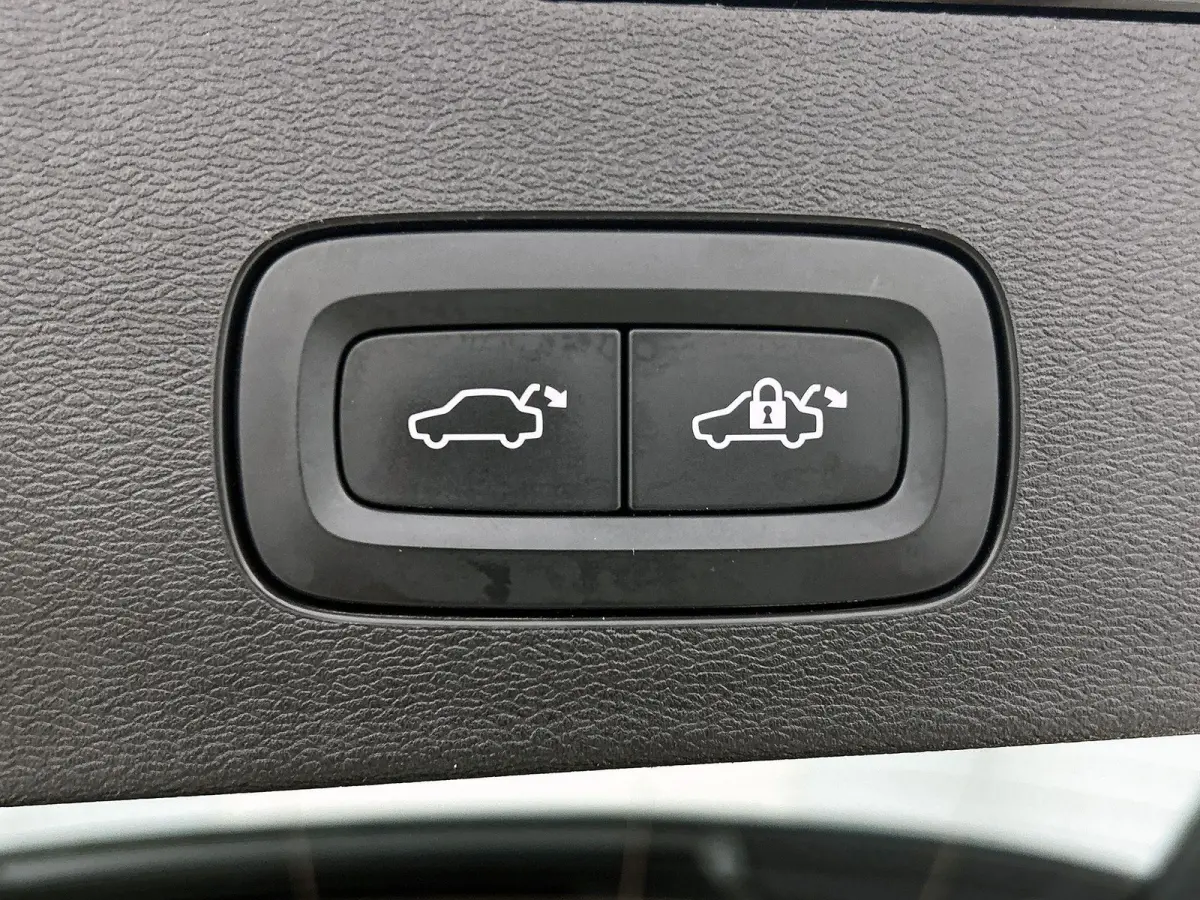 T6 PHEV 4x4 Core Aut. | STOELVERWARMING | STUURVERWARMING | ACHTERUITRIJCAMERA | APPLE CARPLAY | NAVIGATIE |