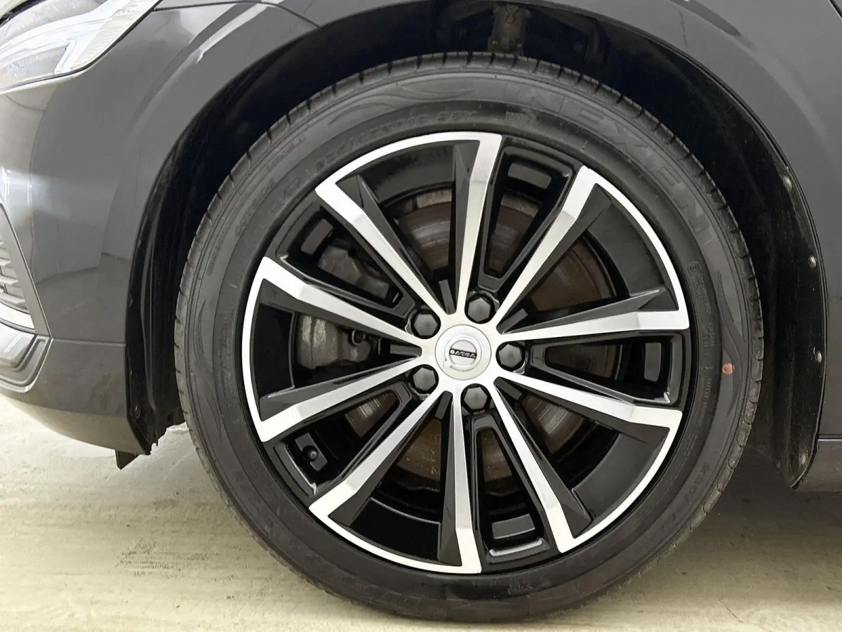 T6 PHEV 4x4 Core Aut. | STOELVERWARMING | STUURVERWARMING | ACHTERUITRIJCAMERA | APPLE CARPLAY | NAVIGATIE |