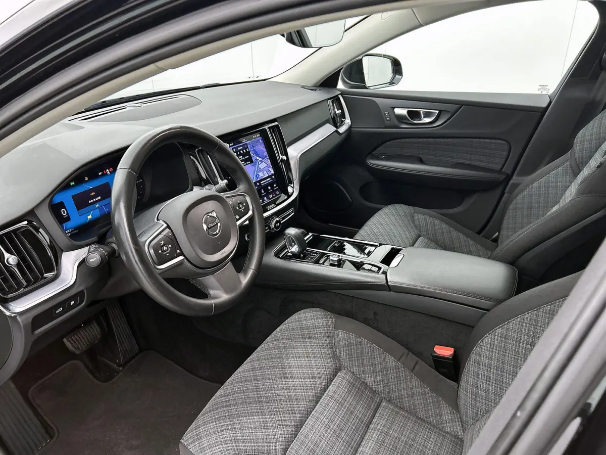 T6 PHEV 4x4 Core Aut. | STOELVERWARMING | STUURVERWARMING | ACHTERUITRIJCAMERA | APPLE CARPLAY | NAVIGATIE |
