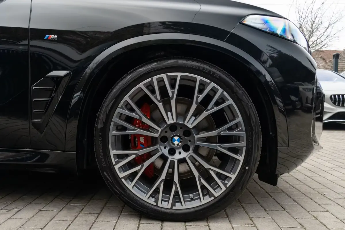 xDrive50e M-SPORT Pro ** LED, GRAU LEDER, NAVI+, PANO, DR.ASS+, TREKH, 22-invh LMV, LUCHT ** Ex BMW - UNFALLFREI ** ** INFORMEER OOK NAAR ONZE AANTREKKELIJKE FINANCIAL-LEASE TARIEVEN **