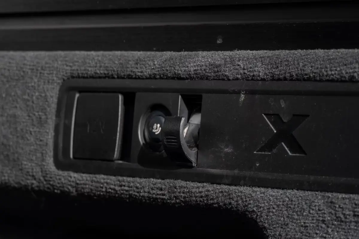xDrive50e M-SPORT Pro ** LED, GRAU LEDER, NAVI+, PANO, DR.ASS+, TREKH, 22-invh LMV, LUCHT ** Ex BMW - UNFALLFREI ** ** INFORMEER OOK NAAR ONZE AANTREKKELIJKE FINANCIAL-LEASE TARIEVEN **