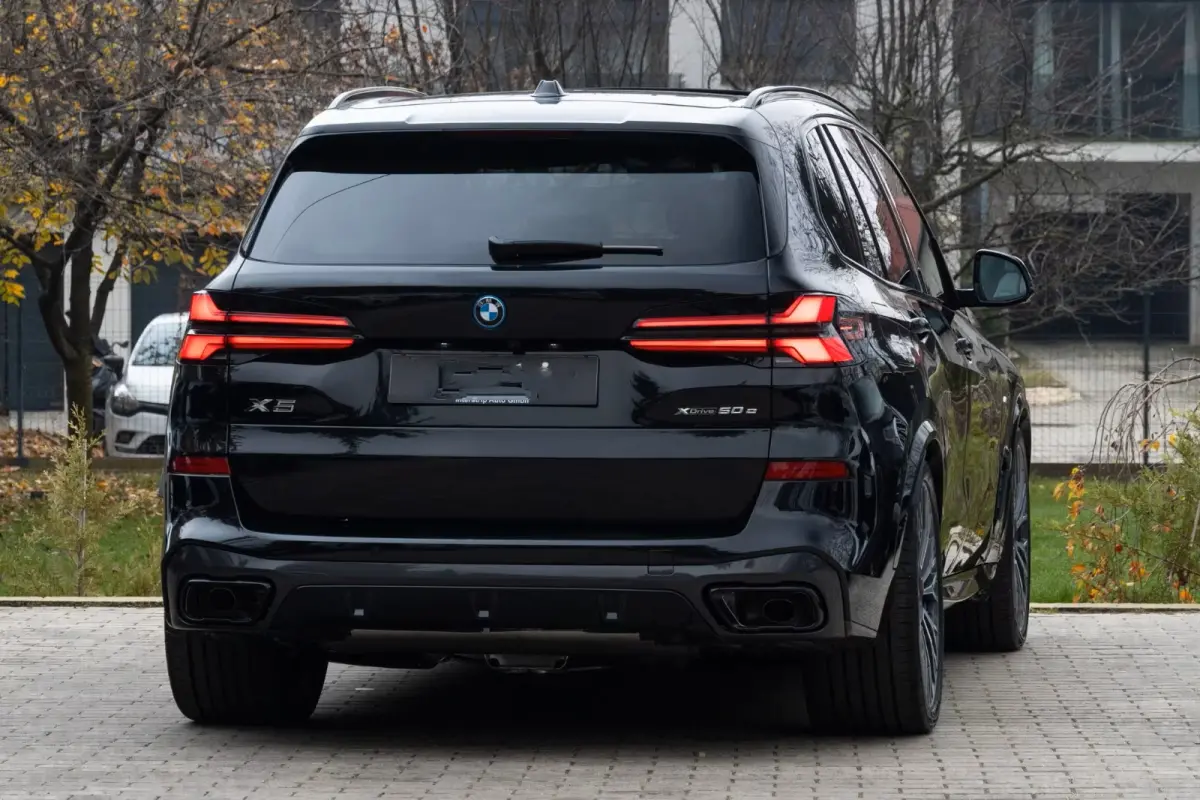 xDrive50e M-SPORT Pro ** LED, GRAU LEDER, NAVI+, PANO, DR.ASS+, TREKH, 22-invh LMV, LUCHT ** Ex BMW - UNFALLFREI ** ** INFORMEER OOK NAAR ONZE AANTREKKELIJKE FINANCIAL-LEASE TARIEVEN **