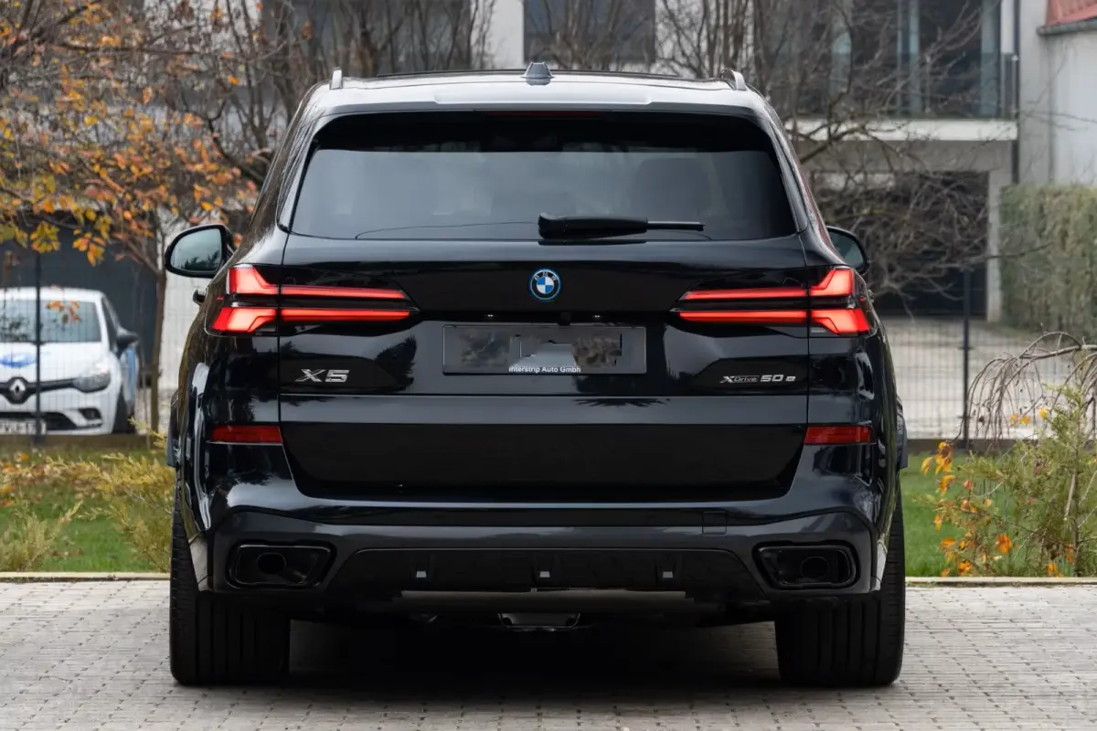 xDrive50e M-SPORT Pro ** LED, GRAU LEDER, NAVI+, PANO, DR.ASS+, TREKH, 22-invh LMV, LUCHT ** Ex BMW - UNFALLFREI ** ** INFORMEER OOK NAAR ONZE AANTREKKELIJKE FINANCIAL-LEASE TARIEVEN **