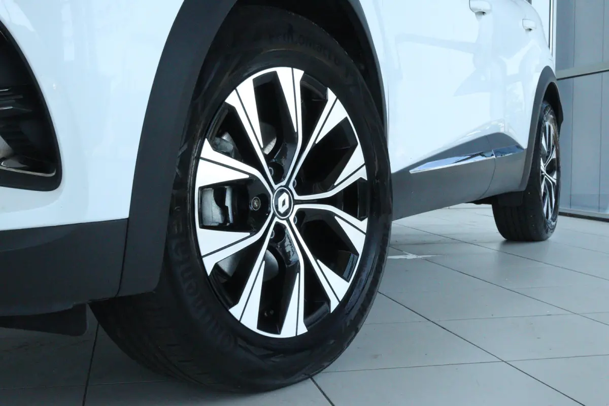 1.6 E-Tech plug-in hybrid 160 techno | Cruise Control | Climate Control | Camera | Navigatie | Carplay | LED | Keyless | LMV