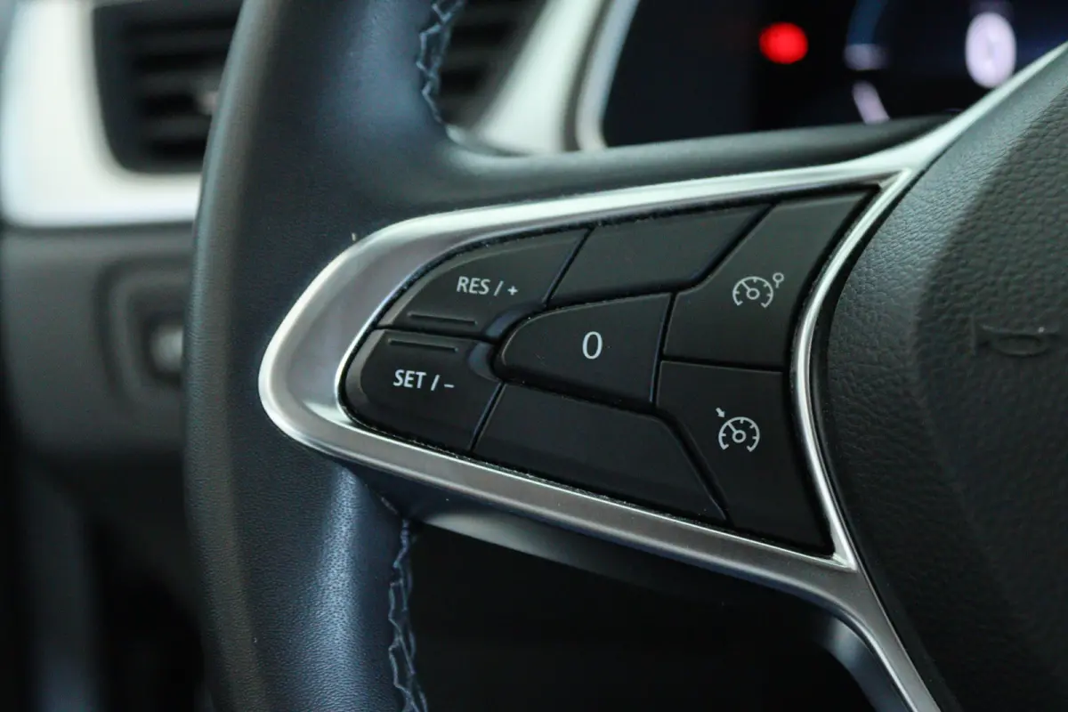 1.6 E-Tech plug-in hybrid 160 techno | Cruise Control | Climate Control | Camera | Navigatie | Carplay | LED | Keyless | LMV