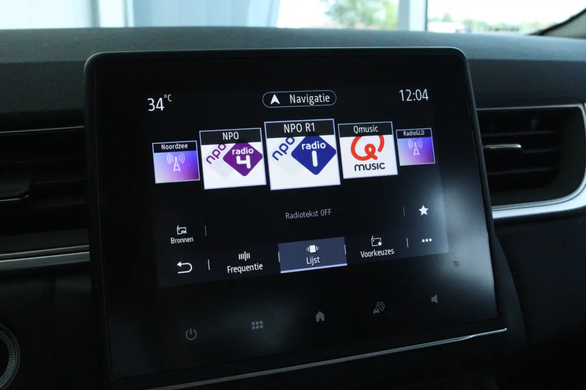 1.6 E-Tech plug-in hybrid 160 techno | Cruise Control | Climate Control | Camera | Navigatie | Carplay | LED | Keyless | LMV