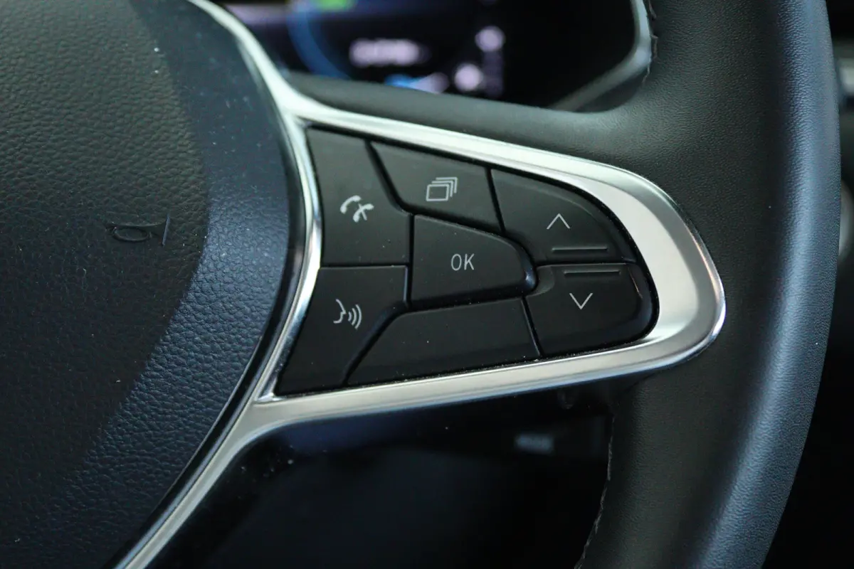 1.6 E-Tech plug-in hybrid 160 techno | Cruise Control | Climate Control | Camera | Navigatie | Carplay | LED | Keyless | LMV