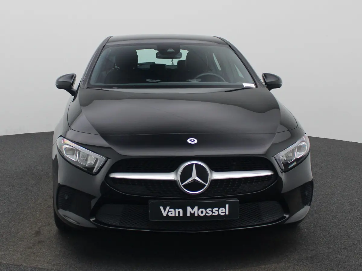 A 250 e Business Solution | ACHTERTUITRIJCAMERA | NAVIGATIE | PARKEERSENSOREN | HALF-LEDER | WIDESCREEN | STOELVERWARMING | LED VERLICHTING | DAB RADIO | LICHTMETALEN VELGEN |