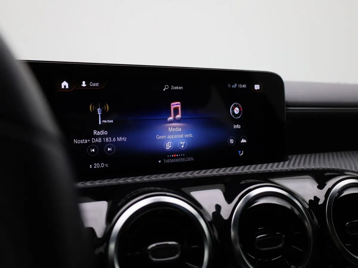 A 250 e Business Solution | ACHTERTUITRIJCAMERA | NAVIGATIE | PARKEERSENSOREN | HALF-LEDER | WIDESCREEN | STOELVERWARMING | LED VERLICHTING | DAB RADIO | LICHTMETALEN VELGEN |