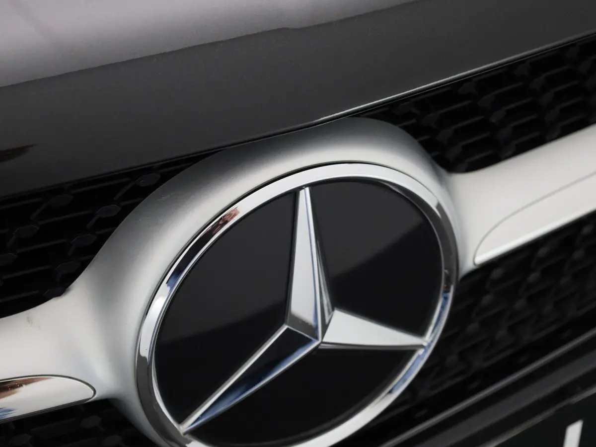 A 250 e Business Solution | ACHTERTUITRIJCAMERA | NAVIGATIE | PARKEERSENSOREN | HALF-LEDER | WIDESCREEN | STOELVERWARMING | LED VERLICHTING | DAB RADIO | LICHTMETALEN VELGEN |