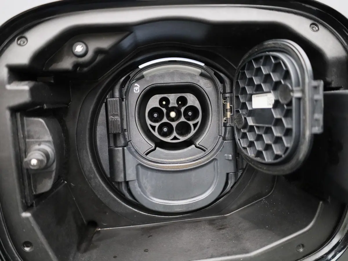 A 250 e Business Solution | ACHTERTUITRIJCAMERA | NAVIGATIE | PARKEERSENSOREN | HALF-LEDER | WIDESCREEN | STOELVERWARMING | LED VERLICHTING | DAB RADIO | LICHTMETALEN VELGEN |