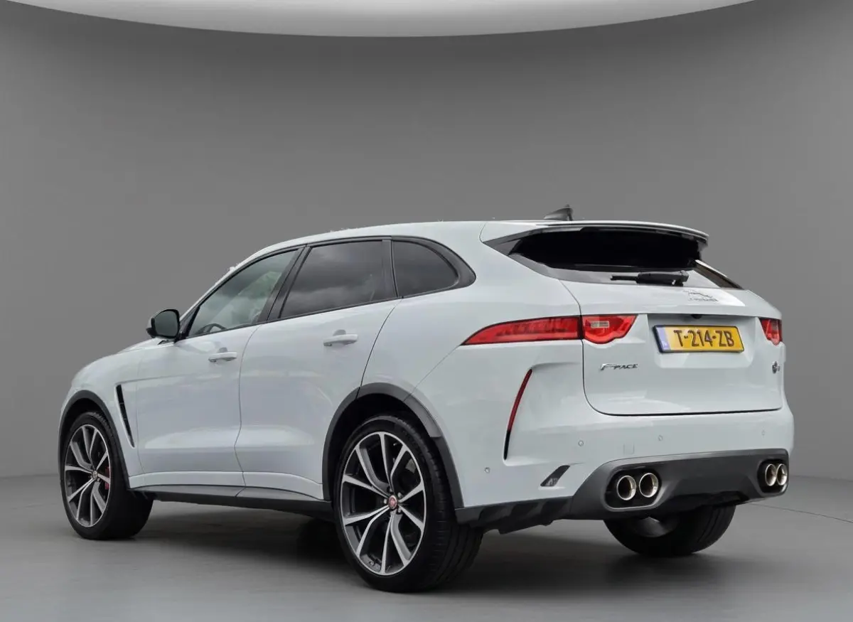 5.0 V8 S/C AWD SVR | Bijzonder netjes | Goed onderhouden