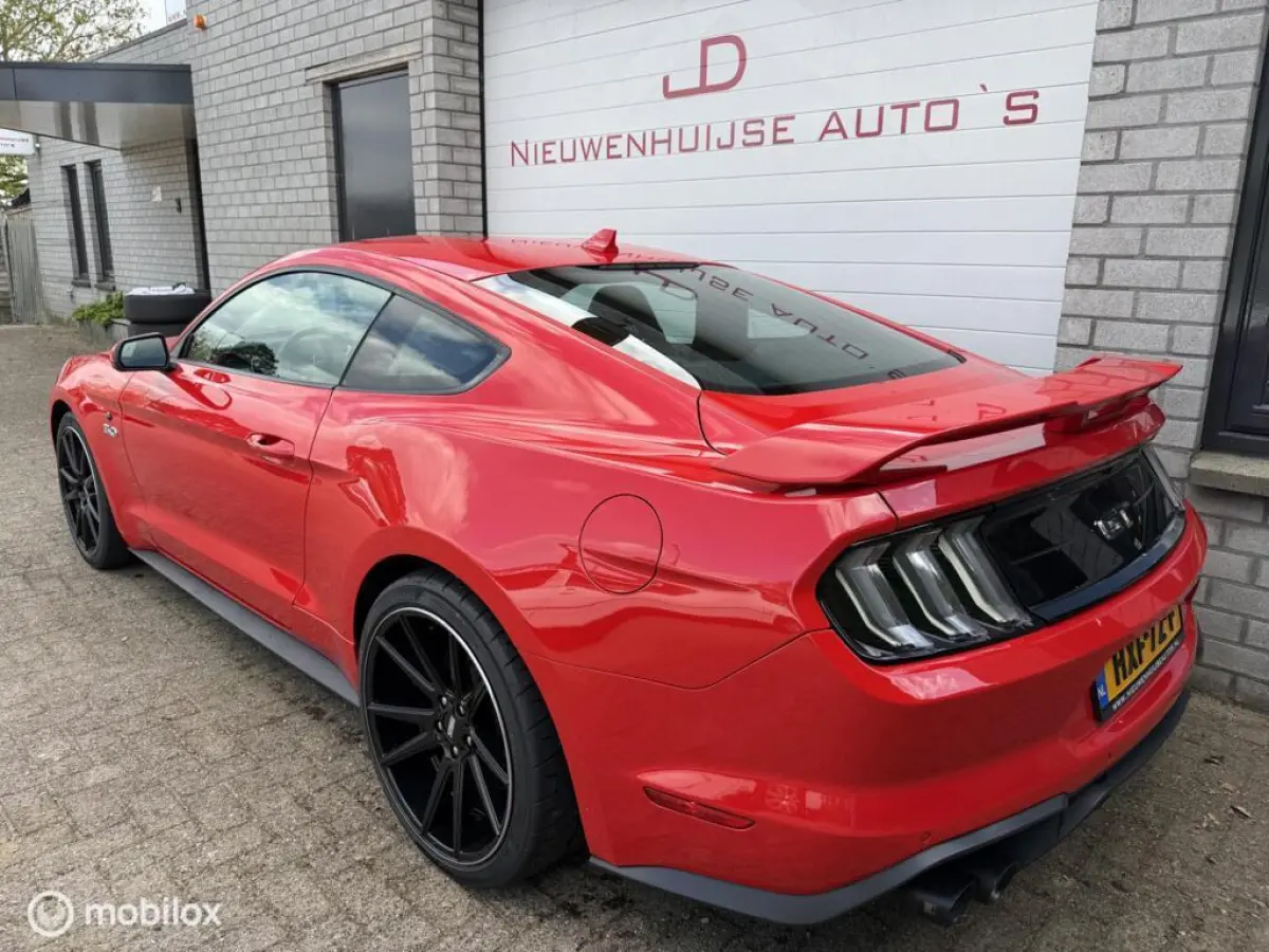 5.0 V8 Performance, 8.451km!