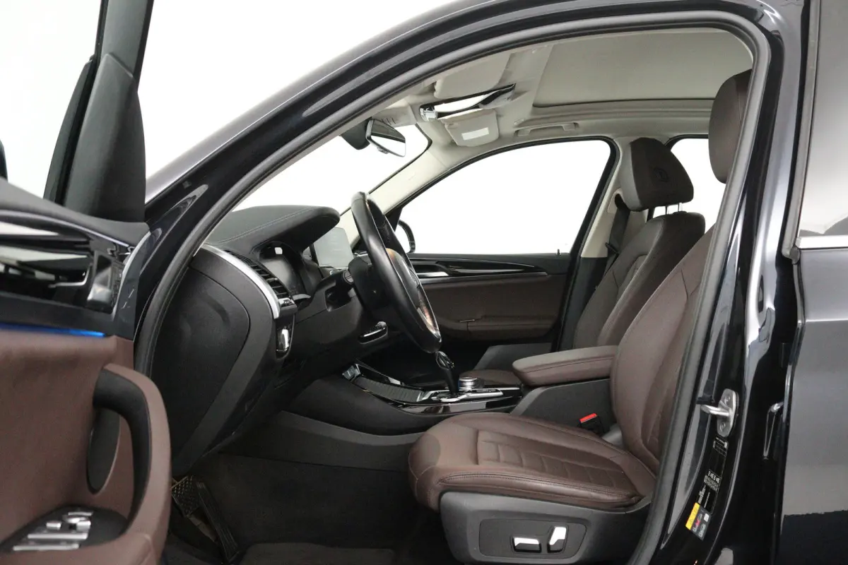 Executive 80 kWh (PANORAMADAK, SFEERVERLICHTING, ADAPTIVE CRUISE, AUTOPILOT, STOELVERWARMING, 1e EIGENAAR)