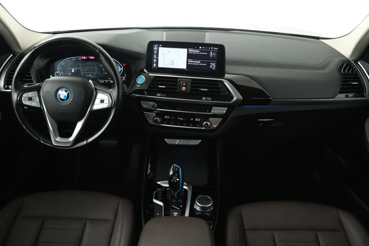 Executive 80 kWh (PANORAMADAK, SFEERVERLICHTING, ADAPTIVE CRUISE, AUTOPILOT, STOELVERWARMING, 1e EIGENAAR)