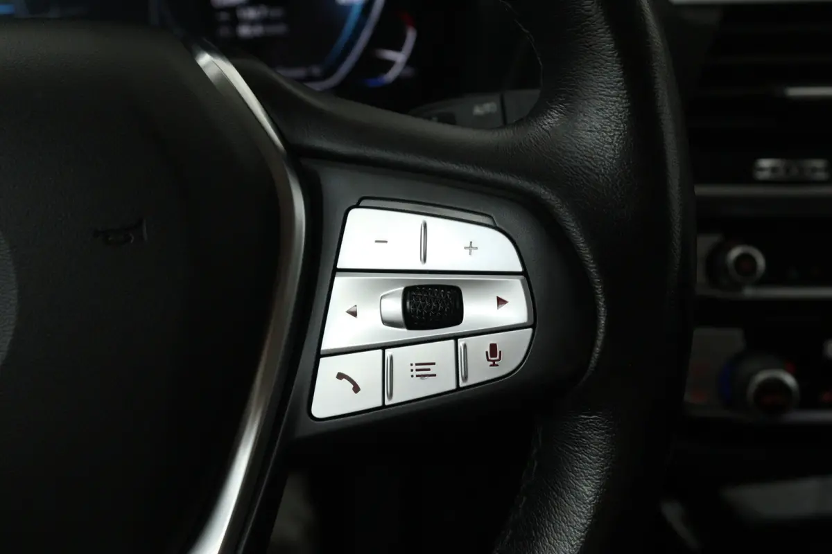 Executive 80 kWh (PANORAMADAK, SFEERVERLICHTING, ADAPTIVE CRUISE, AUTOPILOT, STOELVERWARMING, 1e EIGENAAR)