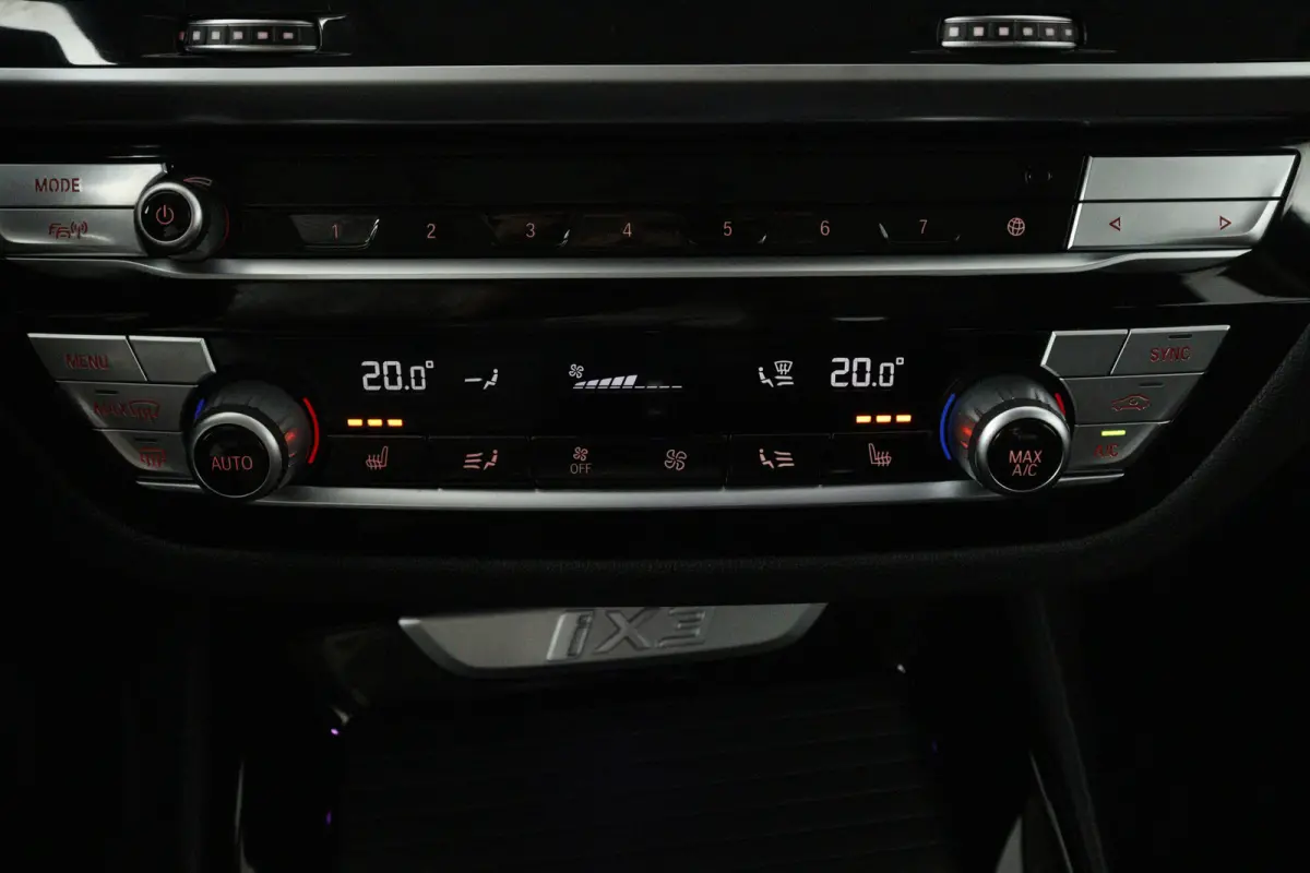Executive 80 kWh (PANORAMADAK, SFEERVERLICHTING, ADAPTIVE CRUISE, AUTOPILOT, STOELVERWARMING, 1e EIGENAAR)