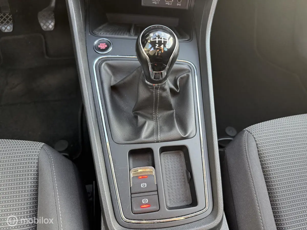 1.0 EcoTSI Style Business Intense