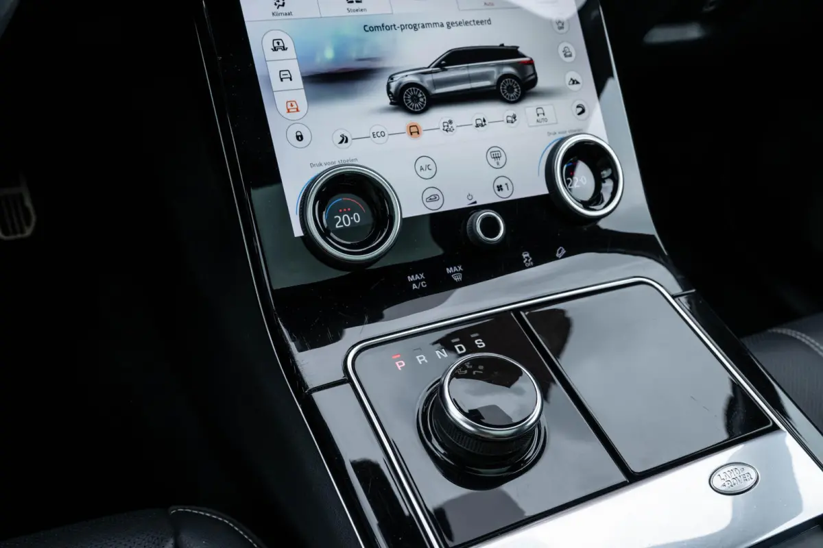 2.0 P300 Turbo AWD R-Dynamic SE ACC Stoelvent. HuD