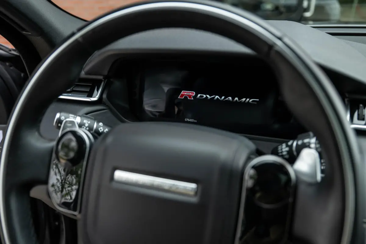 2.0 P300 Turbo AWD R-Dynamic SE ACC Stoelvent. HuD