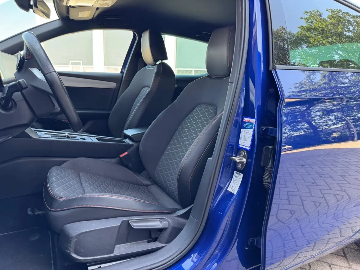 1.5 eTSI FR | Digital Cockpit | LED | Sfeerverlichting | CarPlay | Navigatie | Cruise