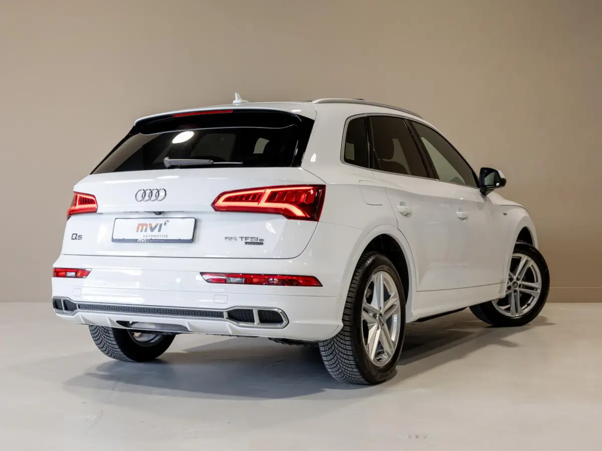 55 TFSI e quattro Competition SoH 93,6% 367pk / Panorama dak / Adaptieve cruise control / Navigatie / Achteruitrijcamera / Apple carplay /