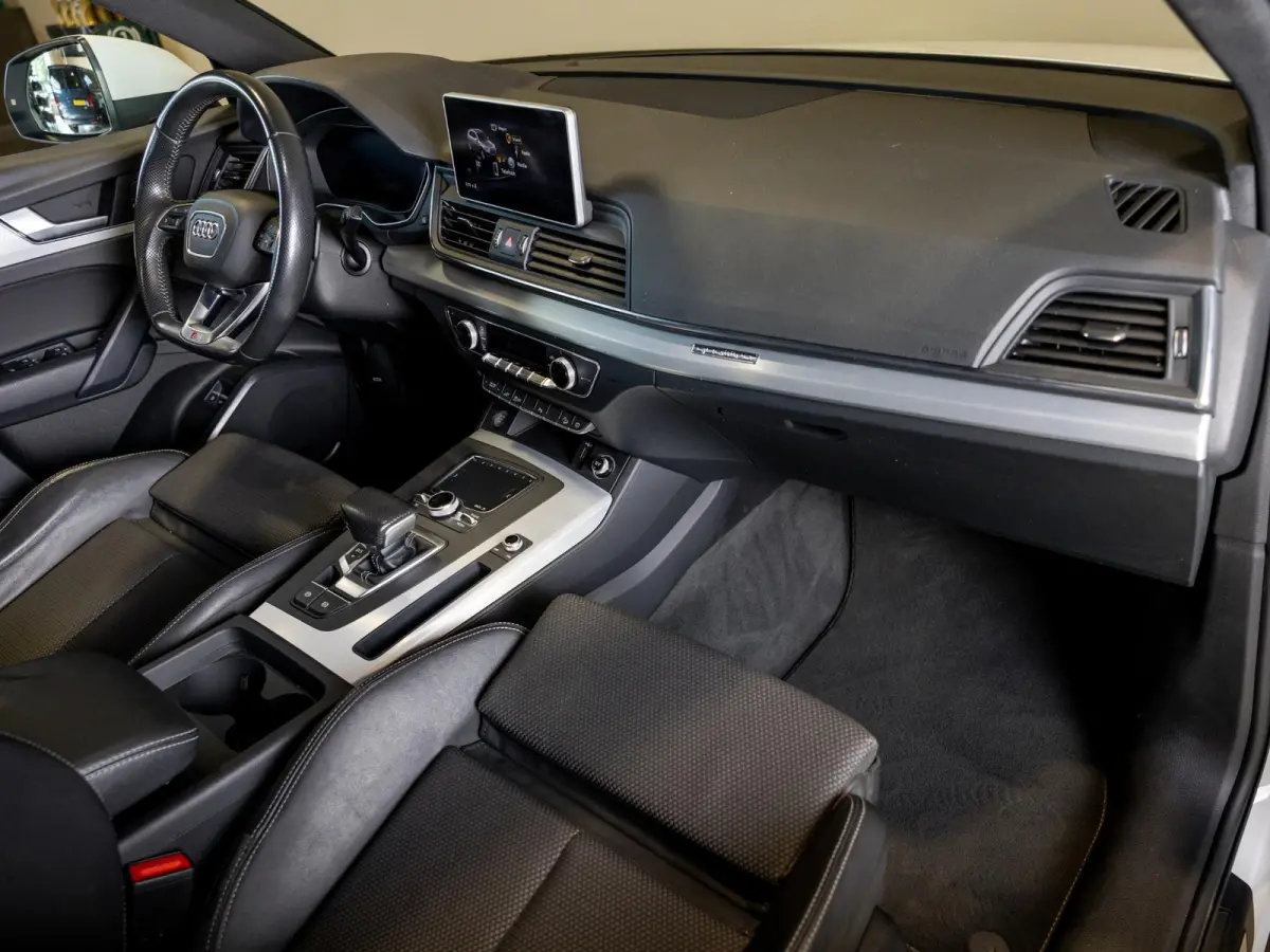 55 TFSI e quattro Competition SoH 93,6% 367pk / Panorama dak / Adaptieve cruise control / Navigatie / Achteruitrijcamera / Apple carplay /