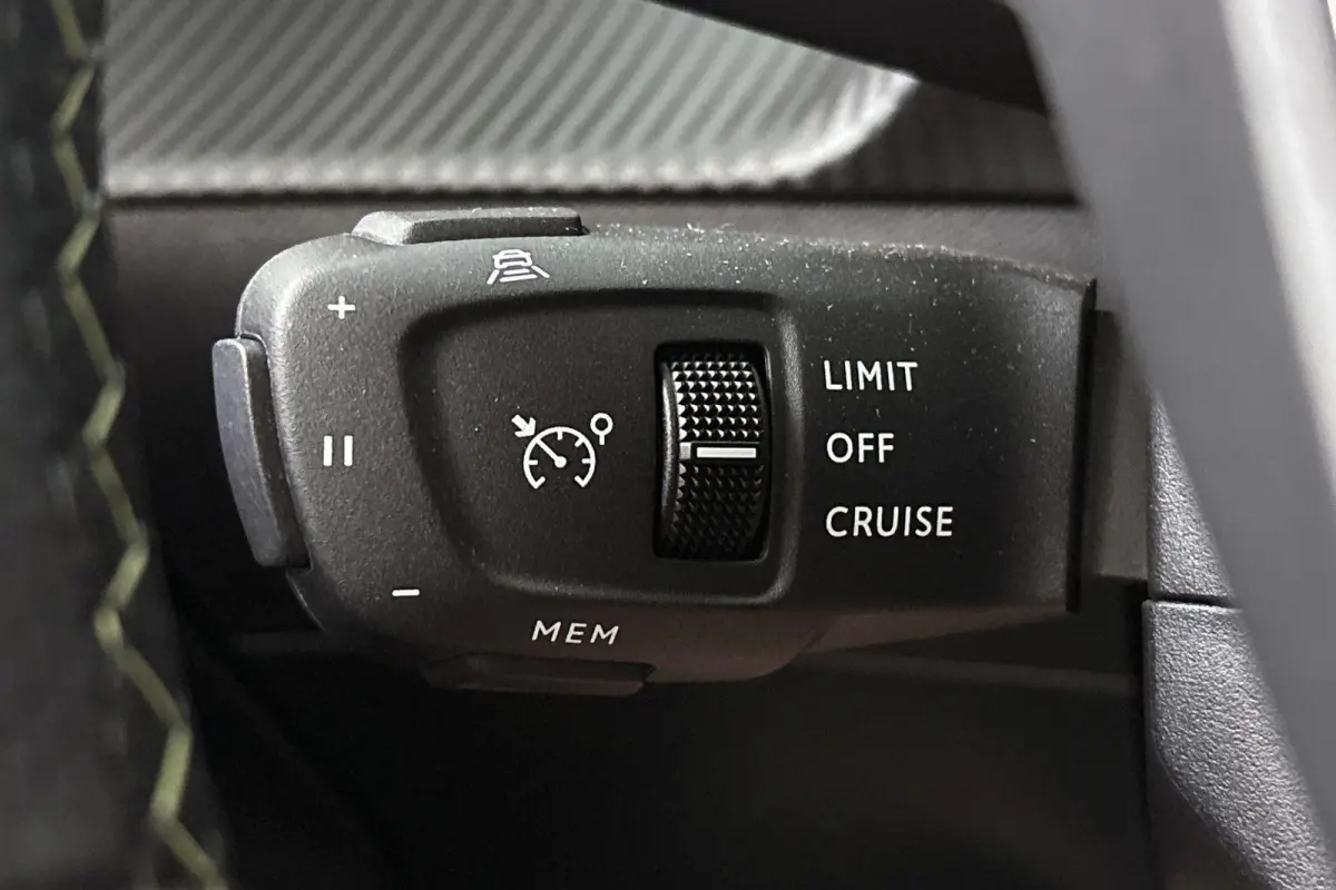 1.2 Hybrid 145 e-DCS6 GT Navigatie Adaptieve Cruise Control Achteruitrijcamera