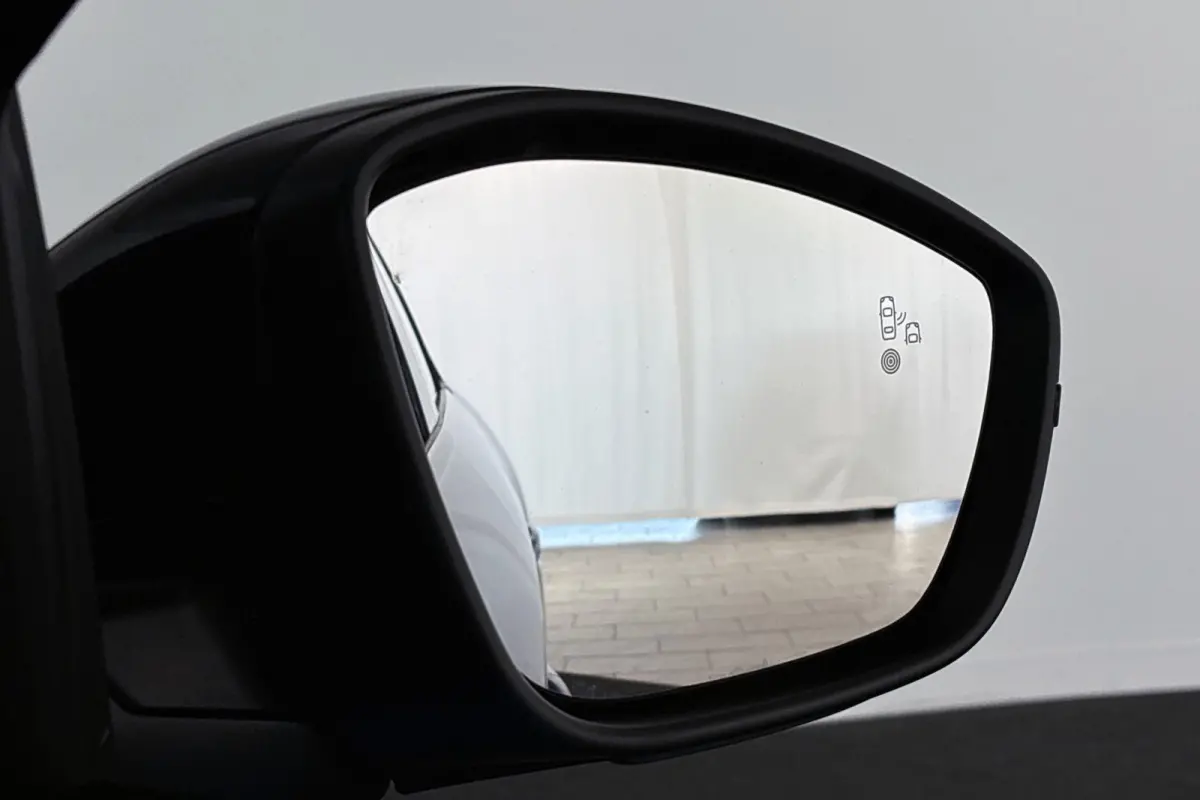 1.2 Hybrid 145 e-DCS6 GT Navigatie Adaptieve Cruise Control Achteruitrijcamera