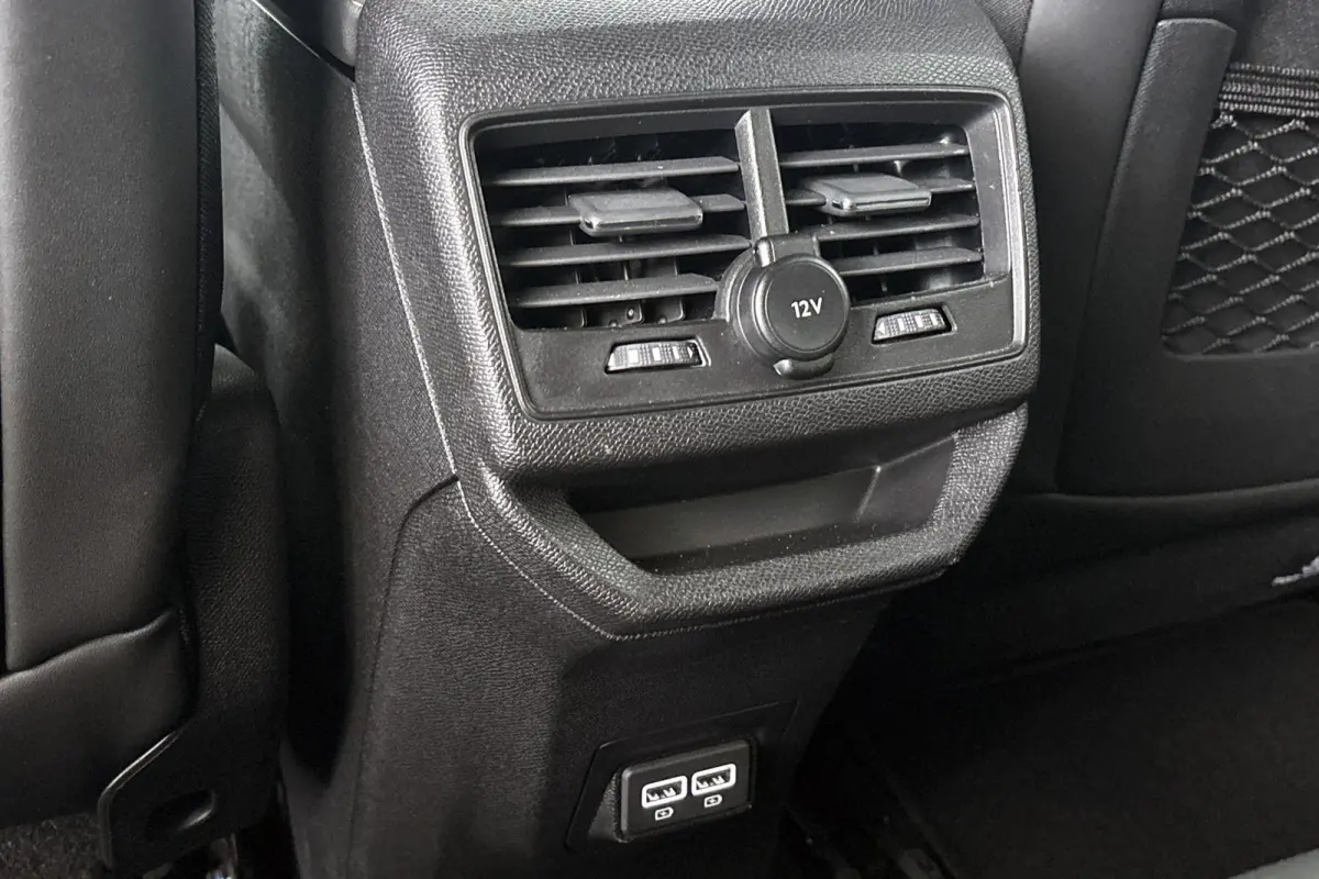 1.6 HYbrid 225 GT 1e Eigenaar Trekhaak Stoelverwarming FOCAL