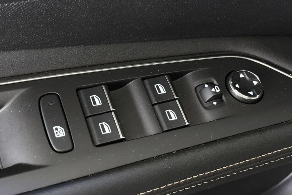 1.6 HYbrid 225 GT 1e Eigenaar Trekhaak Stoelverwarming FOCAL