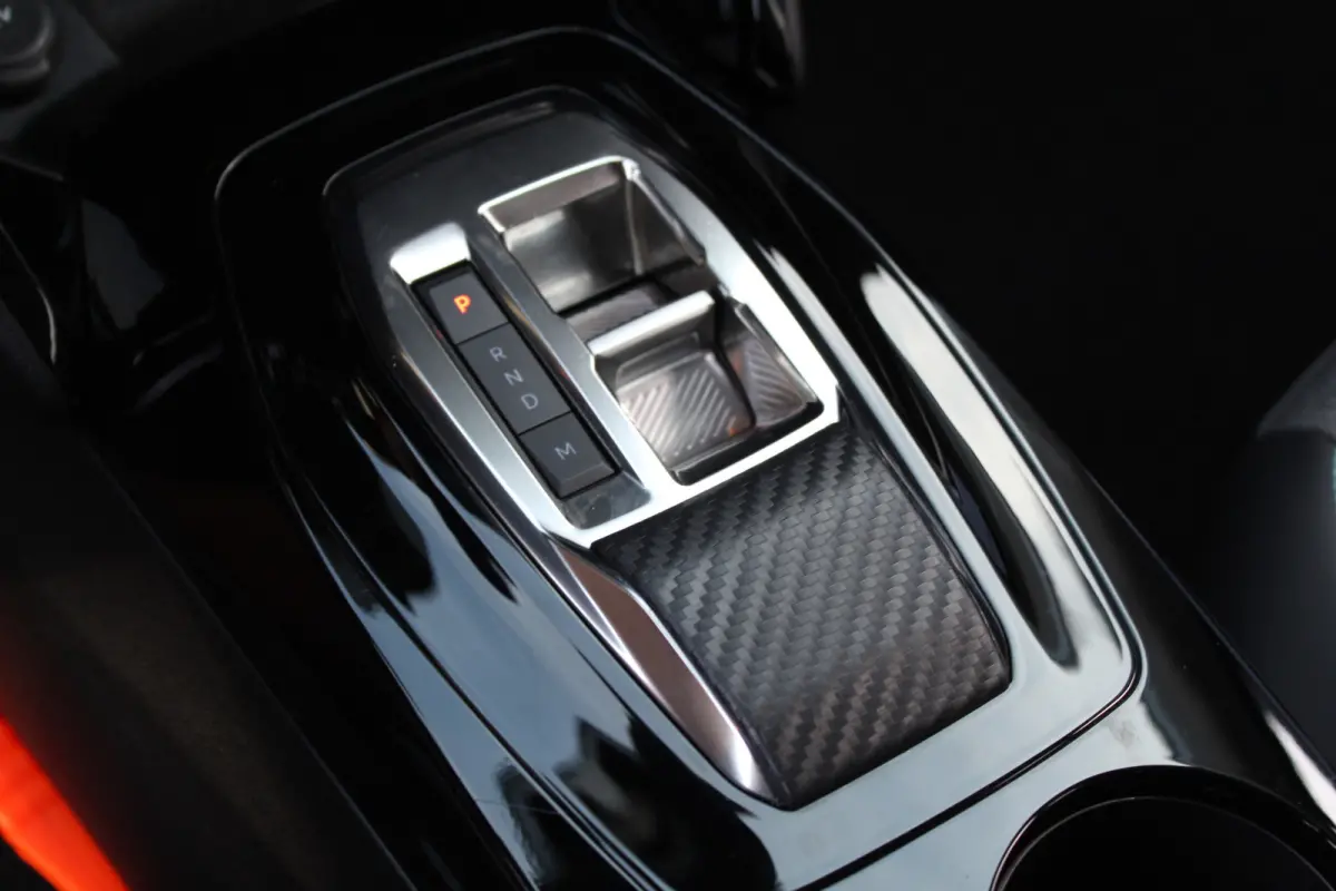 1.2 101Pk PureTech Allure Automaat | Origineel Nederlands
