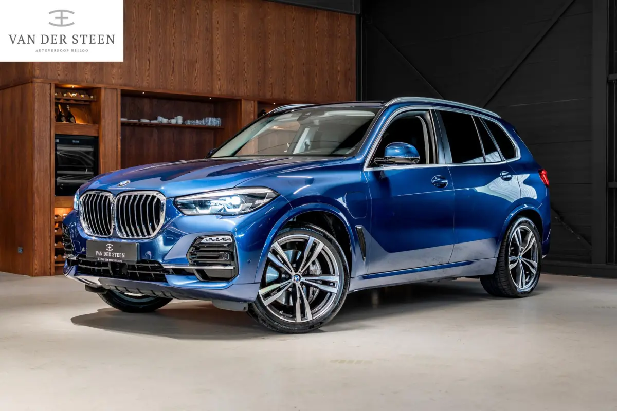 xDrive45e High Executive Pano | Memory | Luchtvering | Elektrische Trekhaak