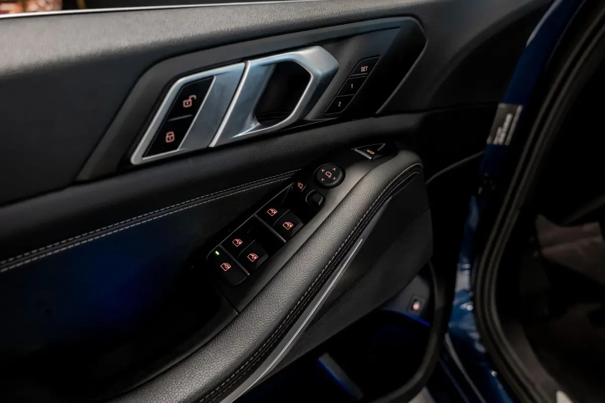 xDrive45e High Executive Pano | Memory | Luchtvering | Elektrische Trekhaak