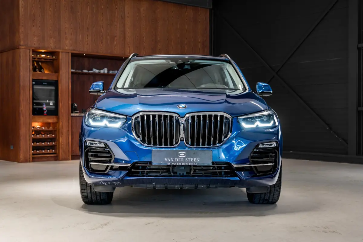 xDrive45e High Executive Pano | Memory | Luchtvering | Elektrische Trekhaak