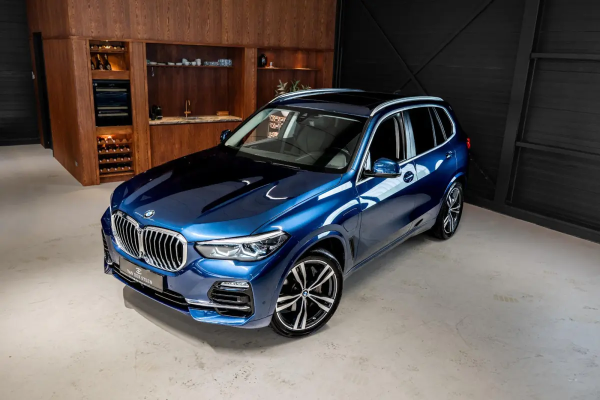 xDrive45e High Executive Pano | Memory | Luchtvering | Elektrische Trekhaak