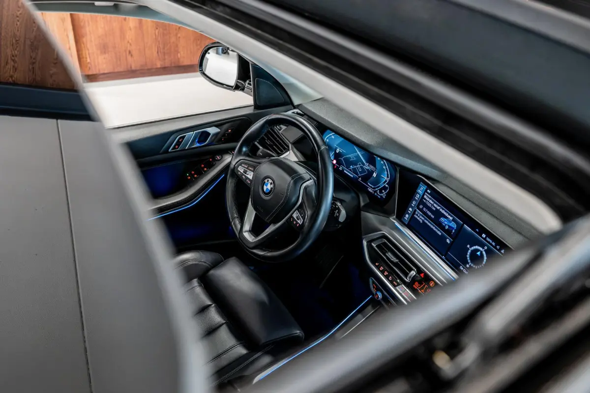 xDrive45e High Executive Pano | Memory | Luchtvering | Elektrische Trekhaak