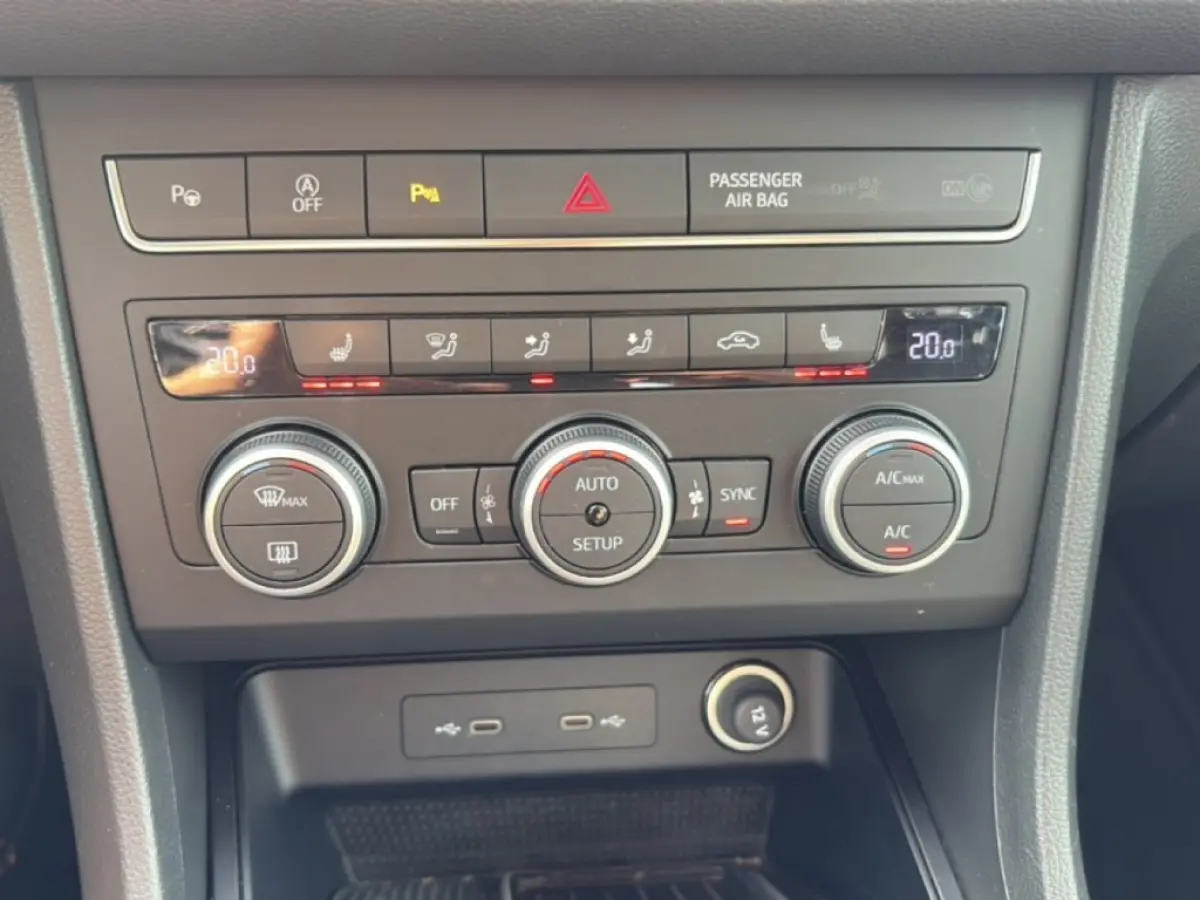 1.5 TSI DSG STYLE CAMERA/LED/ACC/CLIMA/STOEL+STUURVERW/CARPLAY/NAVI