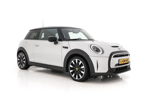 MINI Yours 33 kWh [3-Fase-11kW] {SoH-95%} (INCL-BTW) Aut. *HEATPUMP | LEATHER | HARMAN/KARDON | DIGI-COCKPIT | HEAD-UP | FULL-LED | NAVI-FULLMAP | HEATED-SPORTSEATS | DAB | CRUISE | KEYLESS 