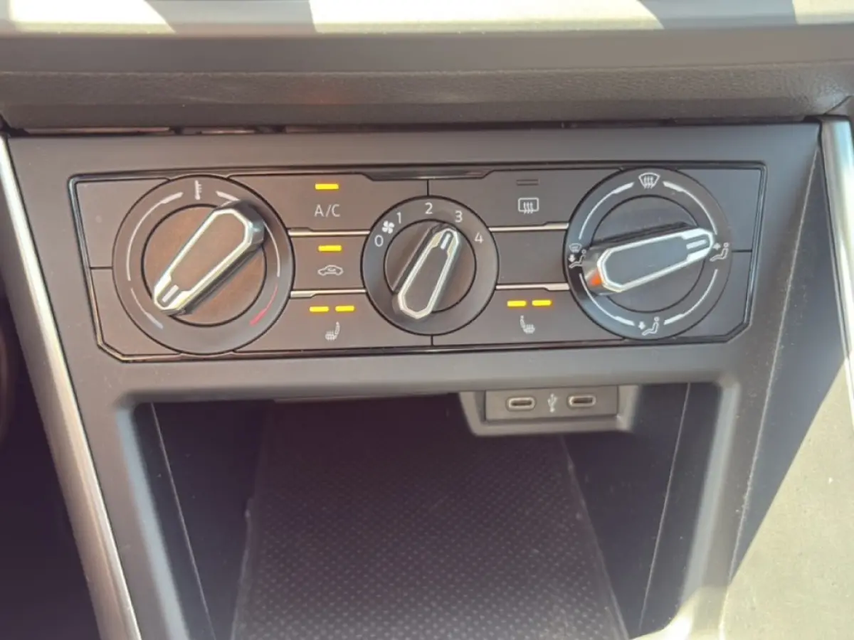 1.0 TSI DSG LIFE AFN.TREKHAAK/PDC/DIG-DASH/LED/STOELVERW/NAVI/CARPLAY