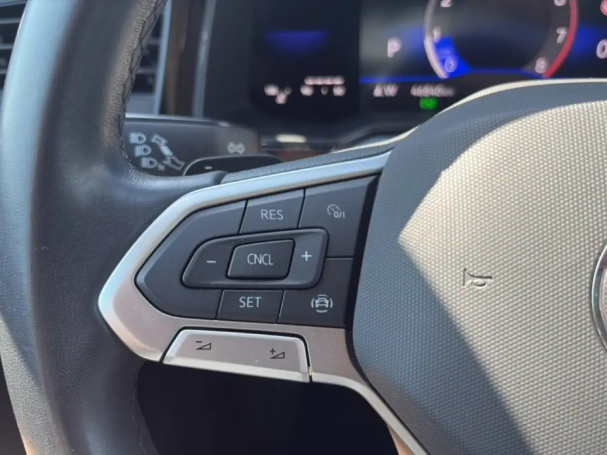 1.0 TSI DSG LIFE AFN.TREKHAAK/PDC/DIG-DASH/LED/STOELVERW/NAVI/CARPLAY