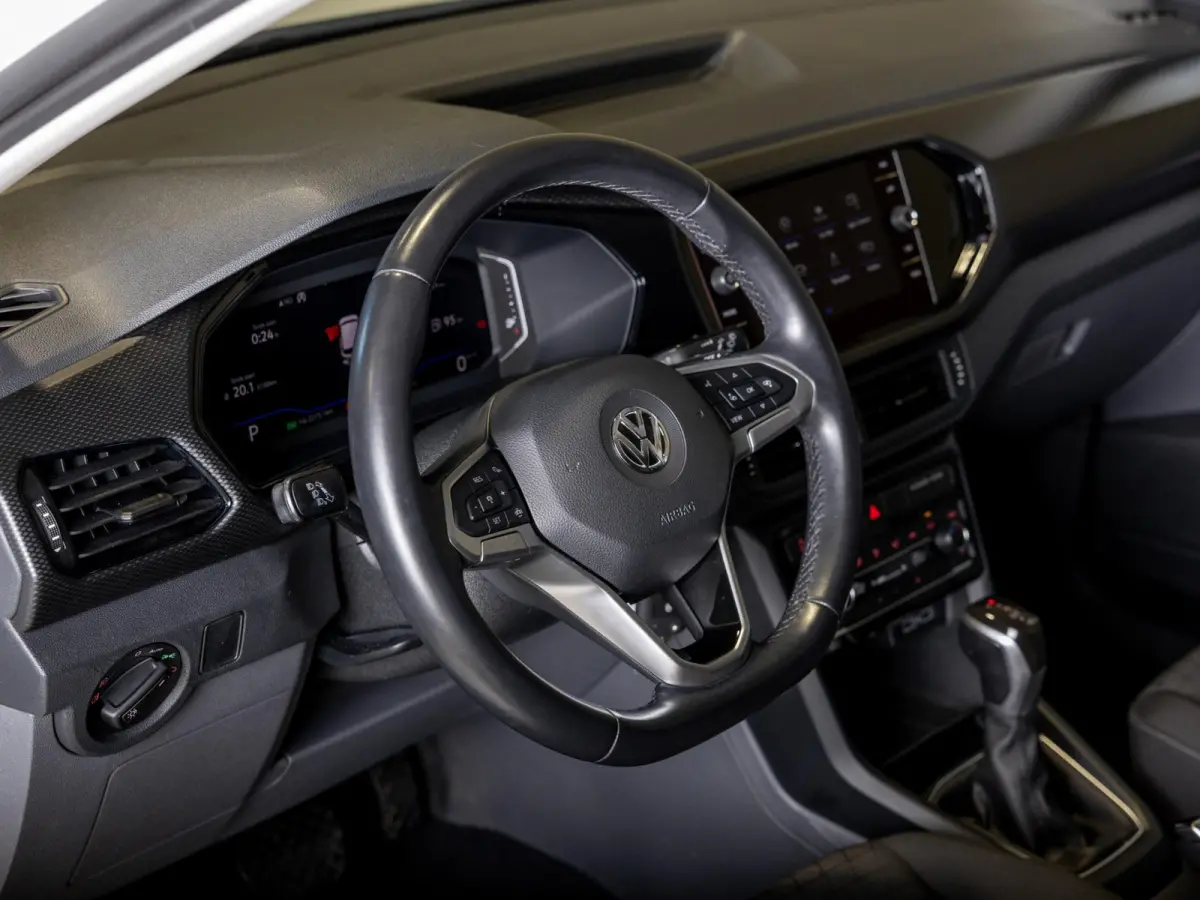 1.0 TSI Style Business R line 116pk / Navigatie / Stoelverwarming / Adaptieve cruise control / Apple carplay / Airco / Klimaatregeling /