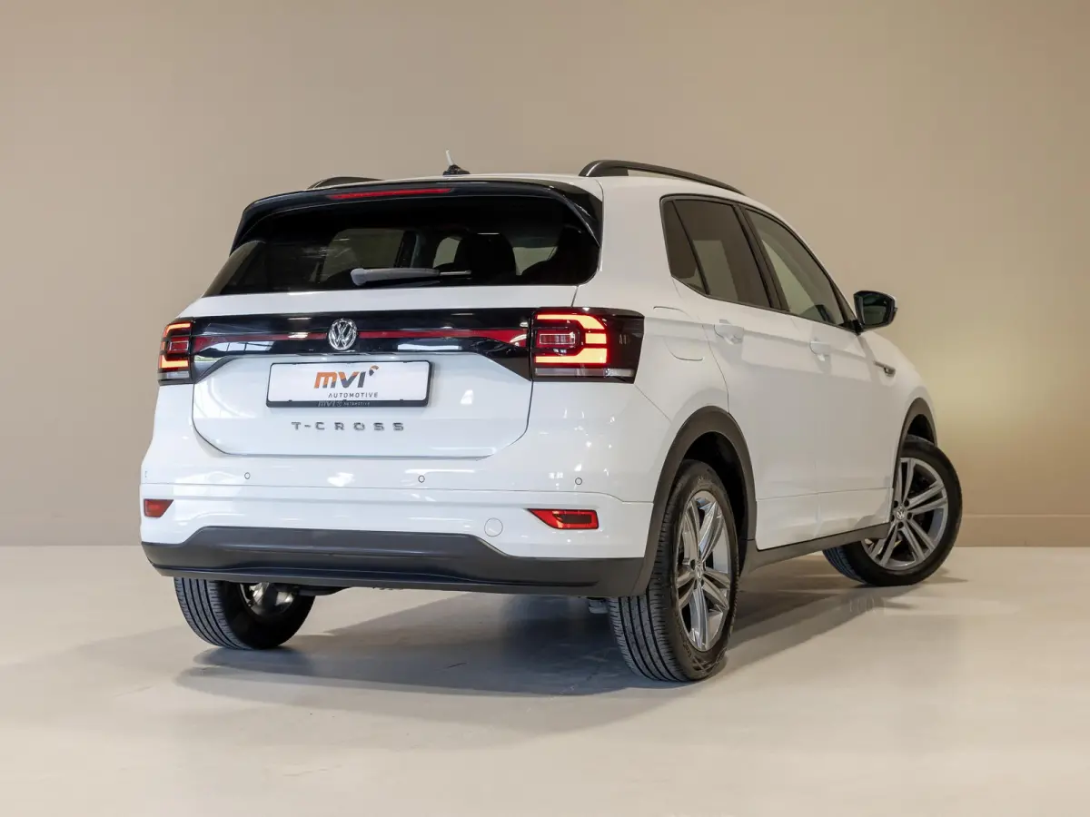 1.0 TSI Style Business R line 116pk / Navigatie / Stoelverwarming / Adaptieve cruise control / Apple carplay / Airco / Klimaatregeling /