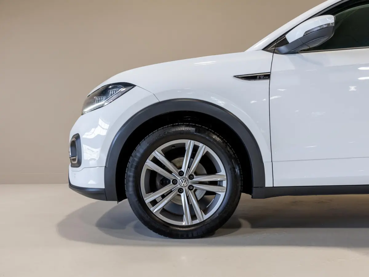 1.0 TSI Style Business R line 116pk / Navigatie / Stoelverwarming / Adaptieve cruise control / Apple carplay / Airco / Klimaatregeling /