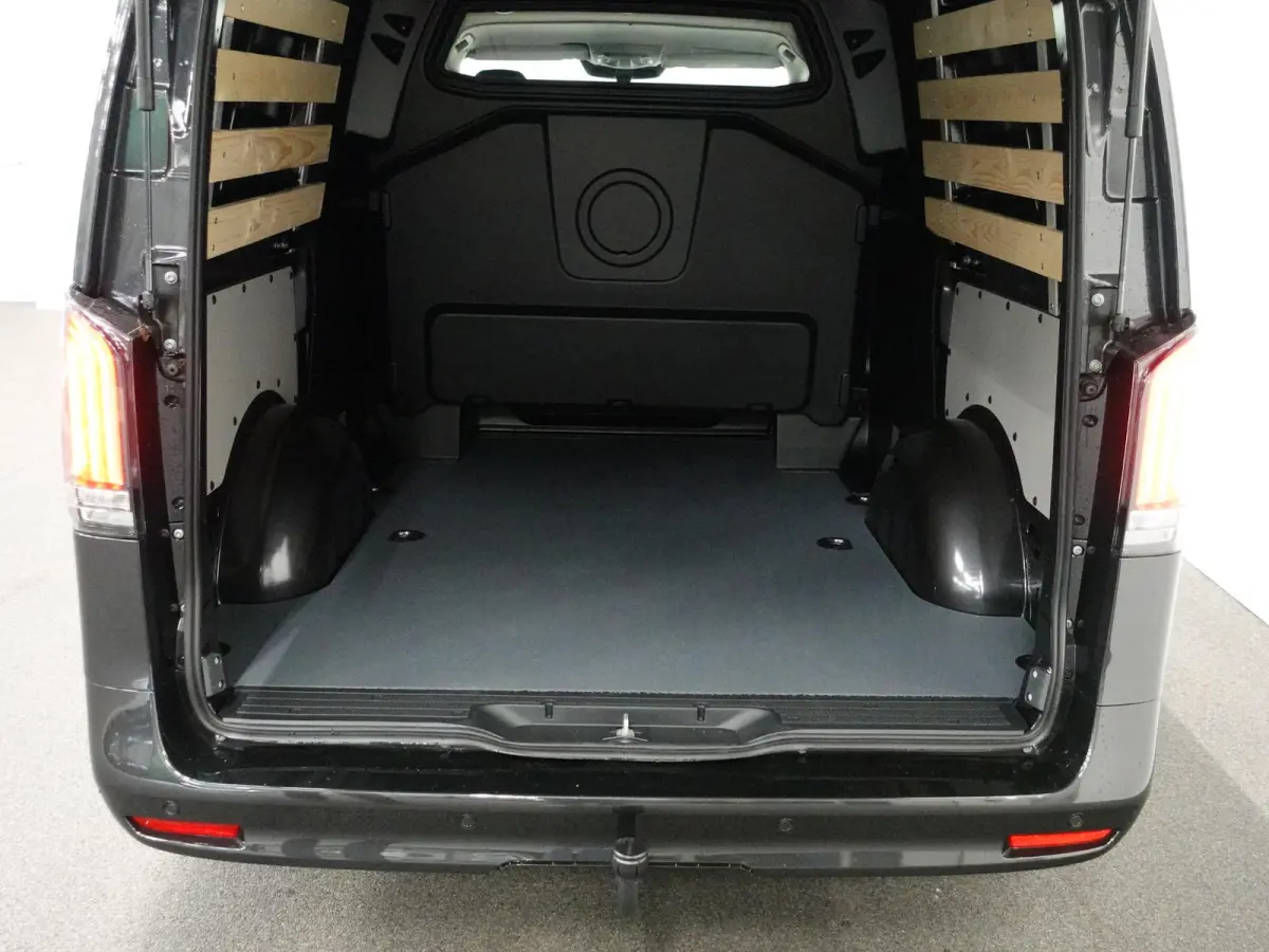 114 CDI L2 Select Automaat Dubbele Cabine NM Airco Apple Carplay/ Android auto Trekhaak Achterklep Parkeersensoren